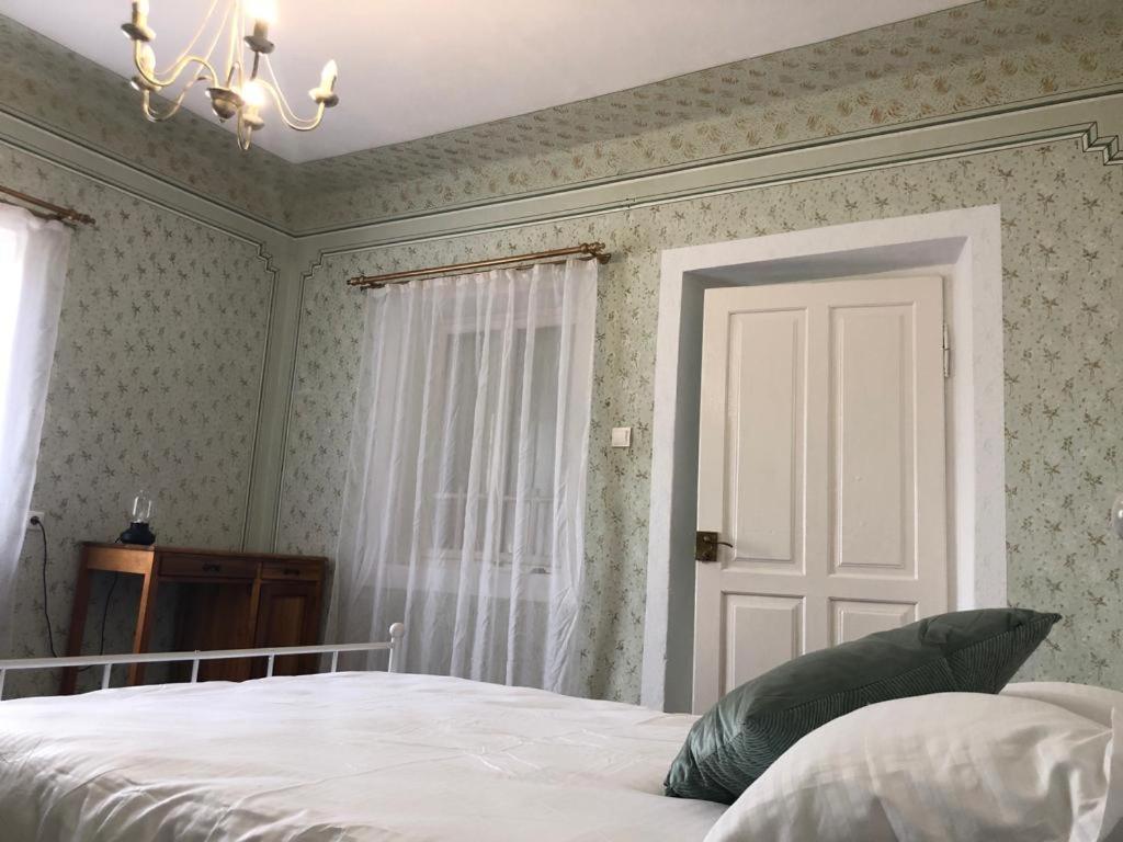 Texas House Guest House Novaci-Străini Eksteriør bilde
